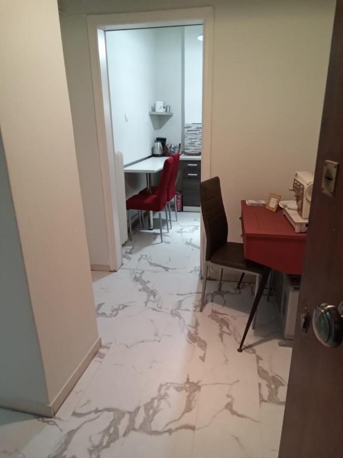 Apartment Acropolis Within 10min. Walk! *