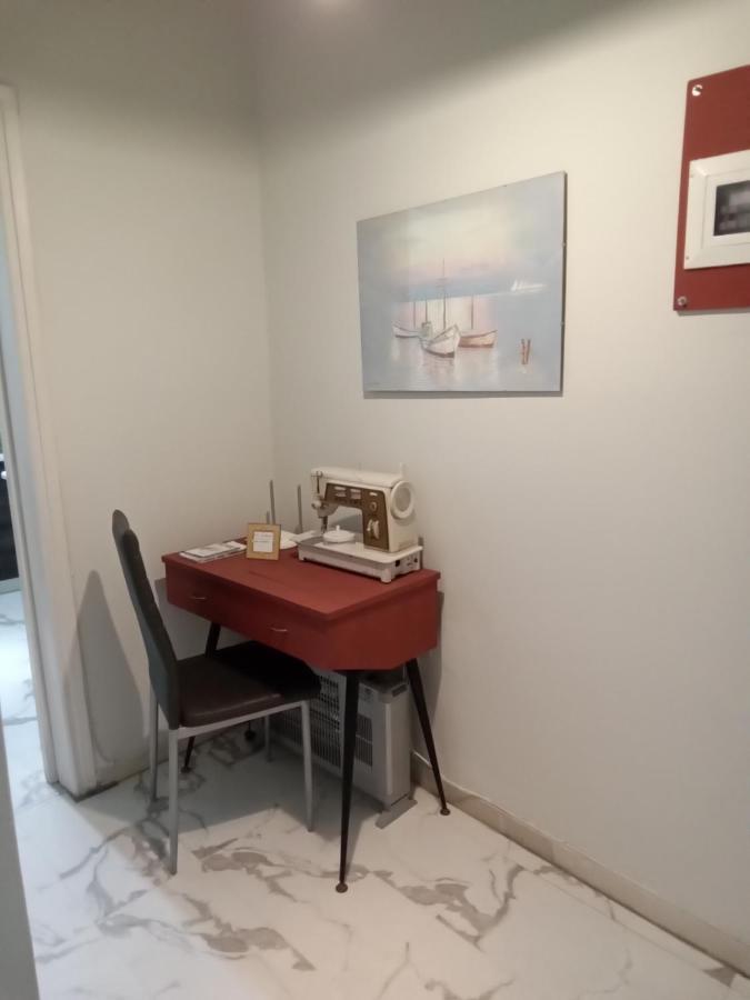 Acropolis Within 10min. Walk! Apartment *