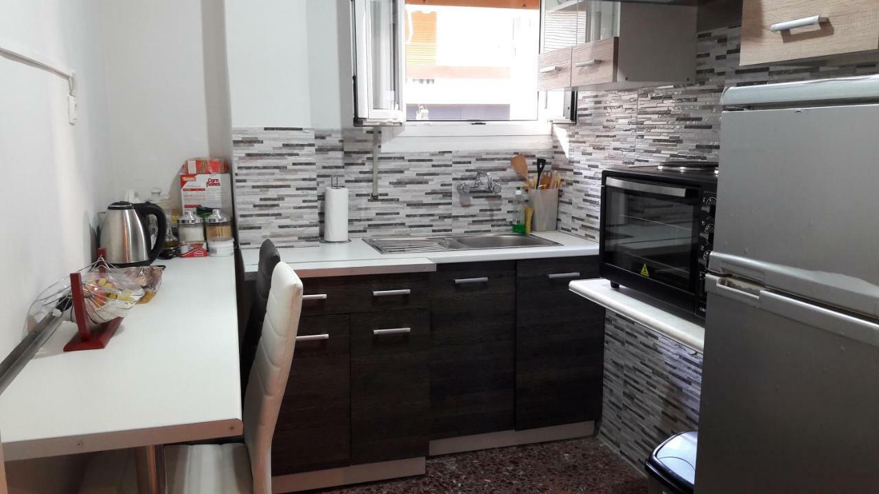 Acropolis Within 10min. Walk! Apartment *